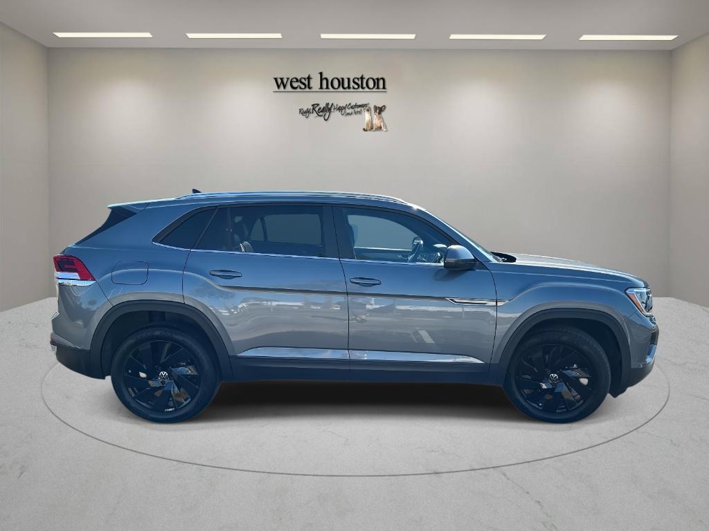 used 2025 Volkswagen Atlas Cross Sport car, priced at $37,950