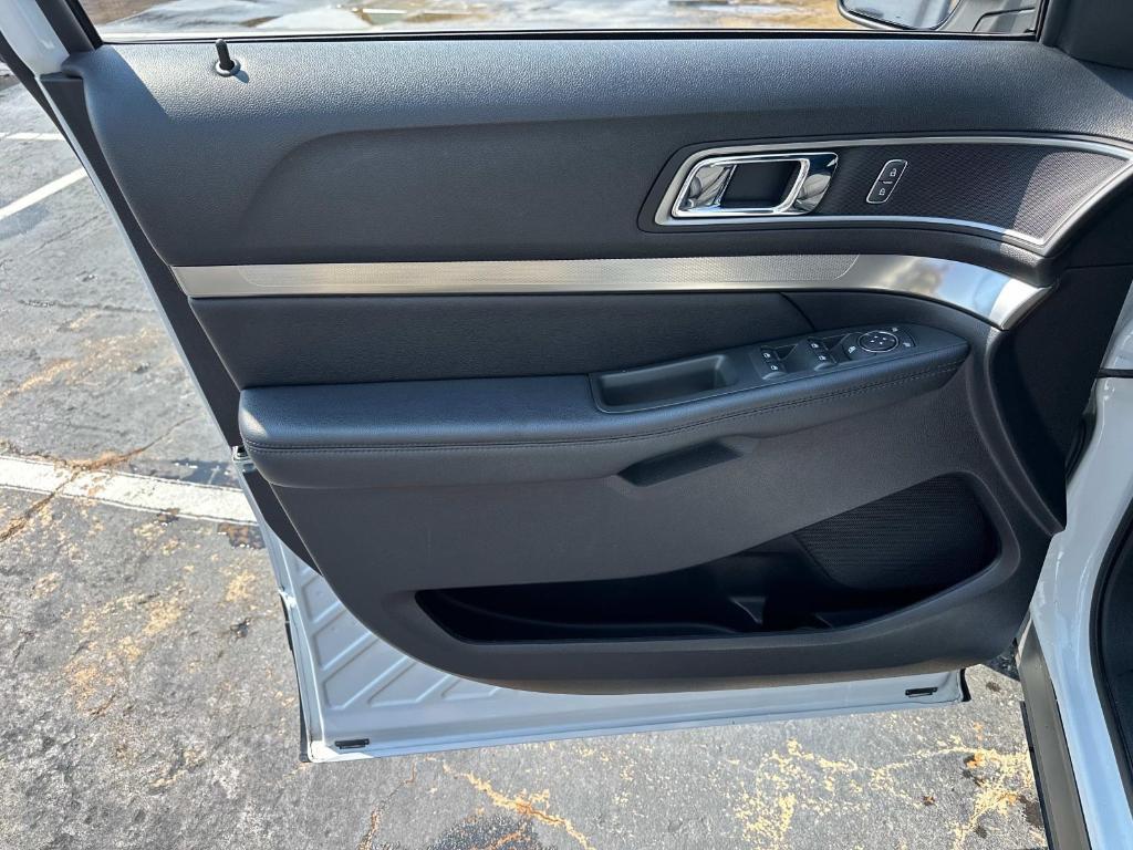 used 2019 Ford Explorer car, priced at $18,900