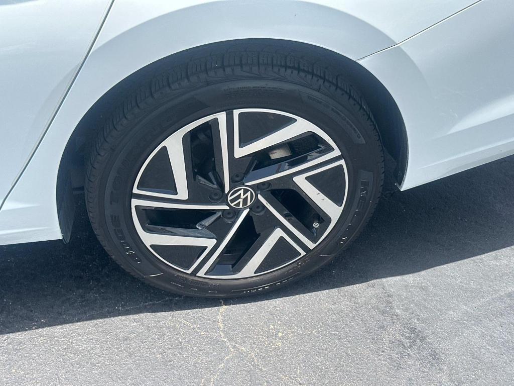 used 2024 Volkswagen Jetta car, priced at $24,950