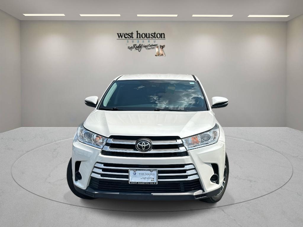 used 2019 Toyota Highlander car, priced at $22,450