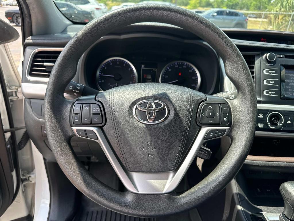 used 2019 Toyota Highlander car, priced at $22,450