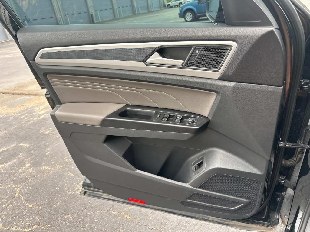 used 2021 Volkswagen Atlas car, priced at $19,900
