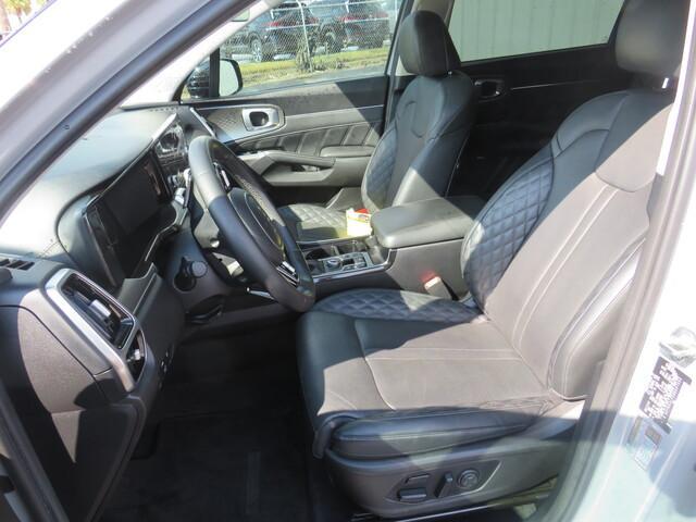 used 2022 Kia Sorento car, priced at $28,750