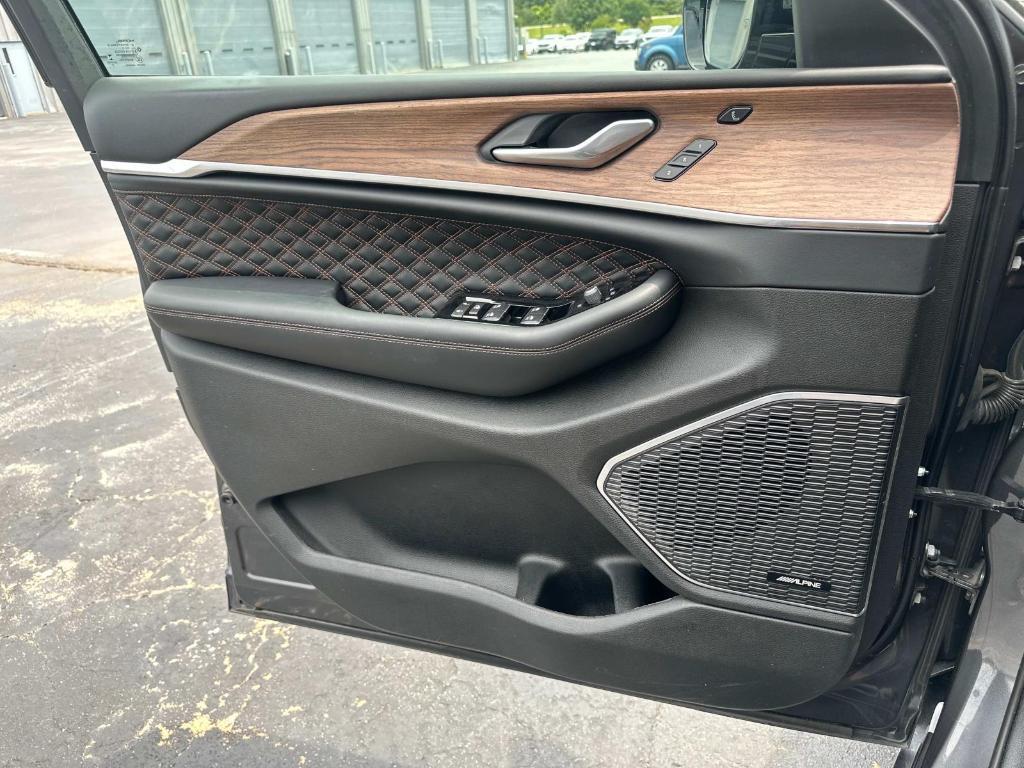 used 2022 Jeep Grand Cherokee L car, priced at $38,750