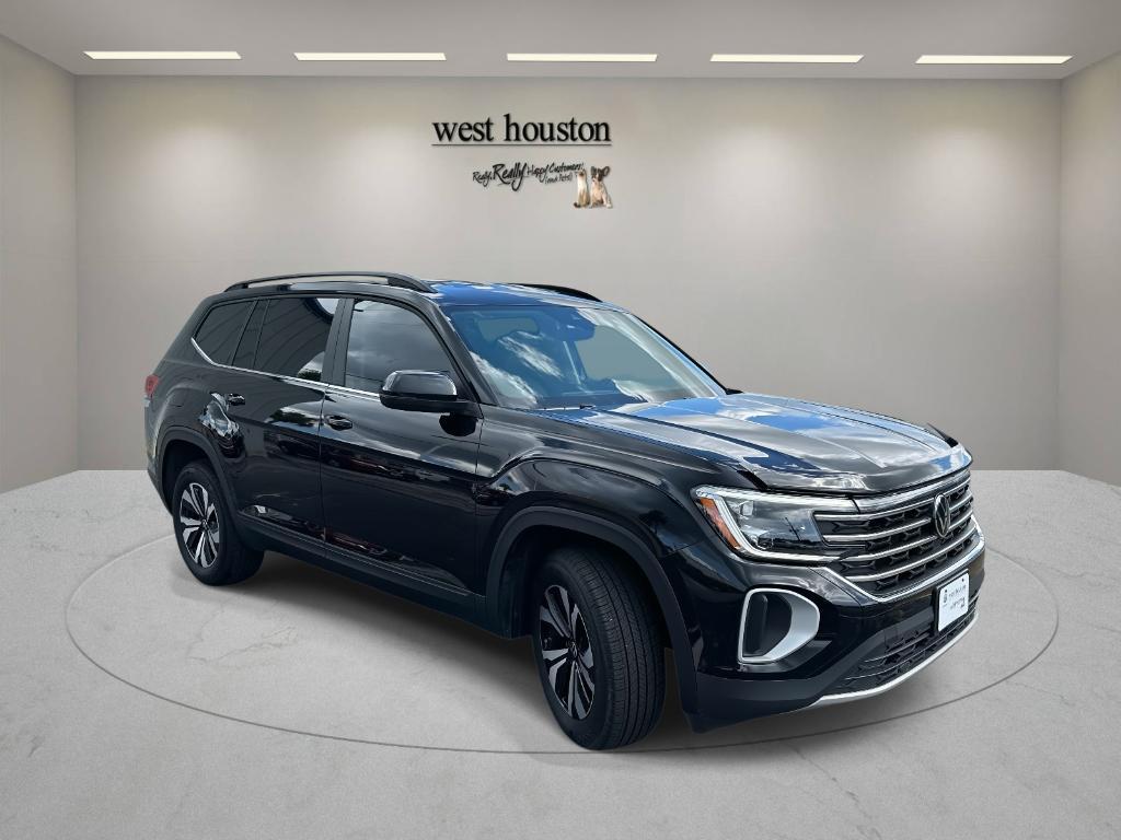 used 2024 Volkswagen Atlas car, priced at $30,900