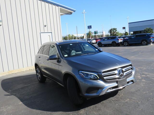 used 2019 Mercedes-Benz GLC 350e car, priced at $21,600