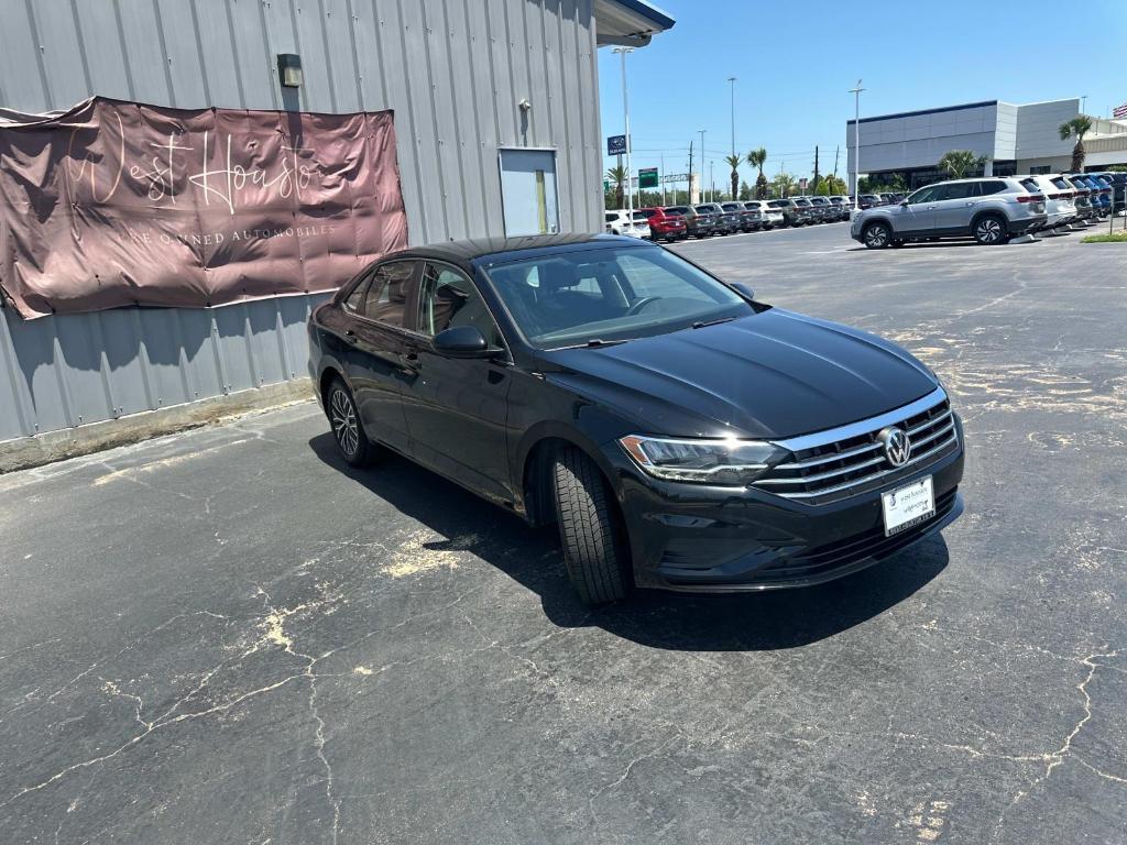 used 2021 Volkswagen Jetta car, priced at $17,900