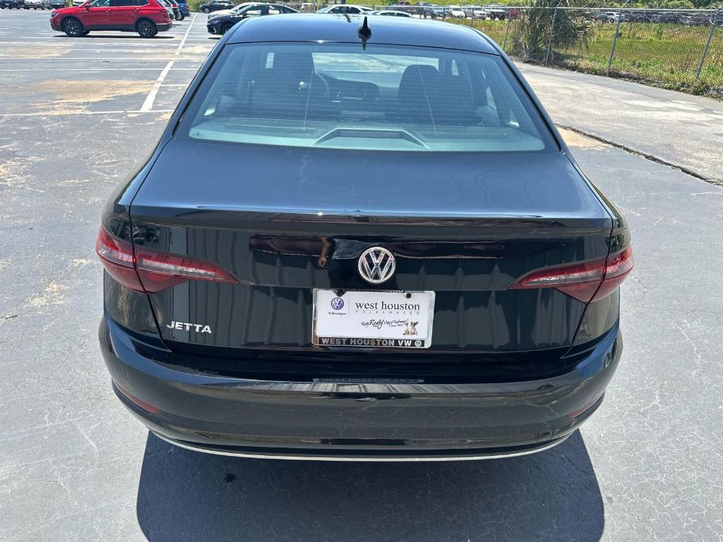 used 2021 Volkswagen Jetta car, priced at $17,900