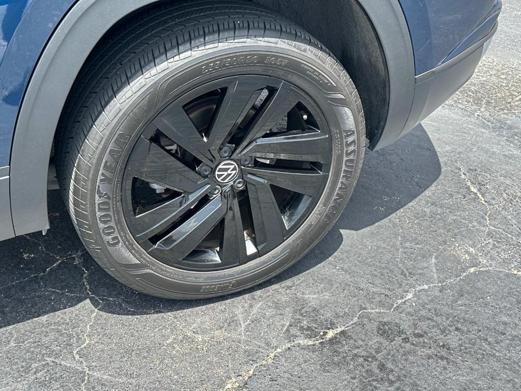 used 2023 Volkswagen Atlas Cross Sport car, priced at $31,250