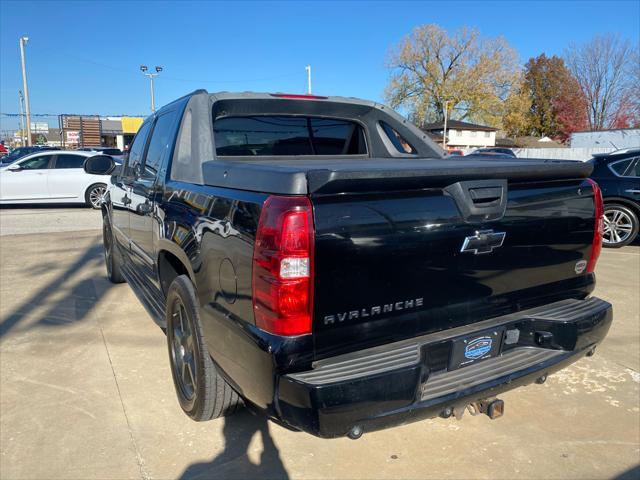 used 2009 Chevrolet Avalanche car, priced at $7,297