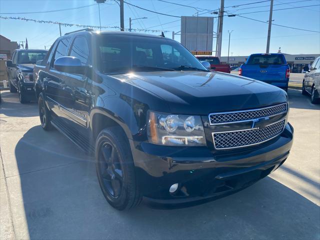 used 2009 Chevrolet Avalanche car, priced at $7,297