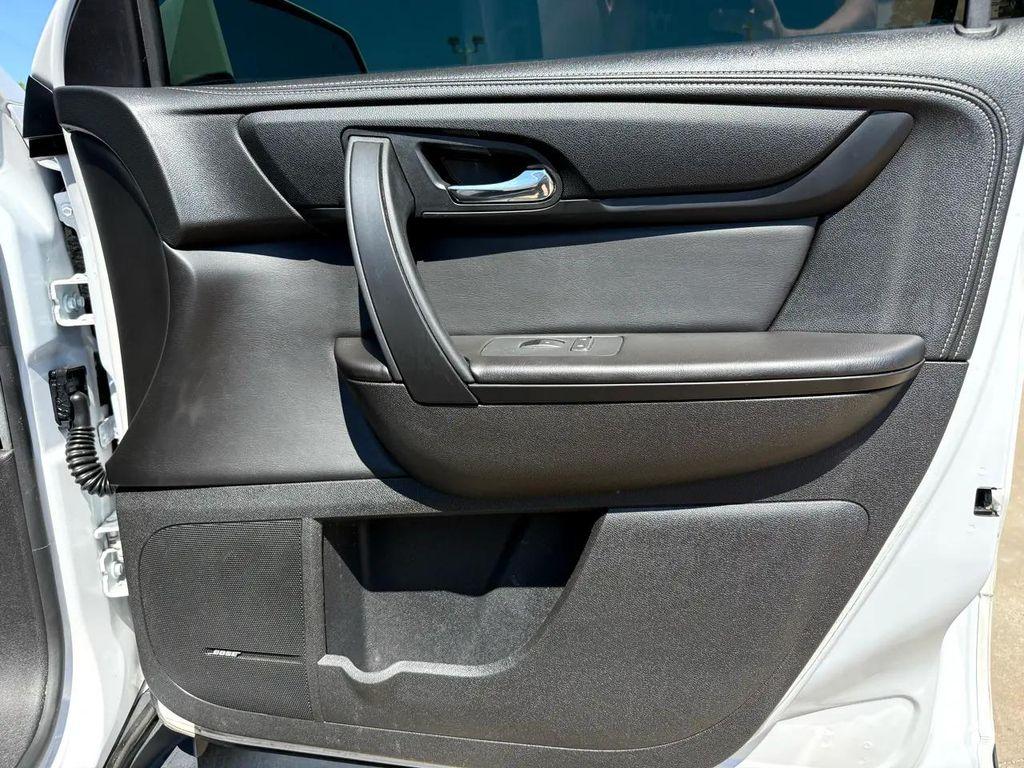 used 2016 Chevrolet Traverse car, priced at $10,997