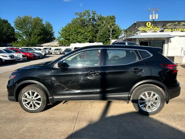 used 2021 Nissan Rogue Sport car, priced at $17,997