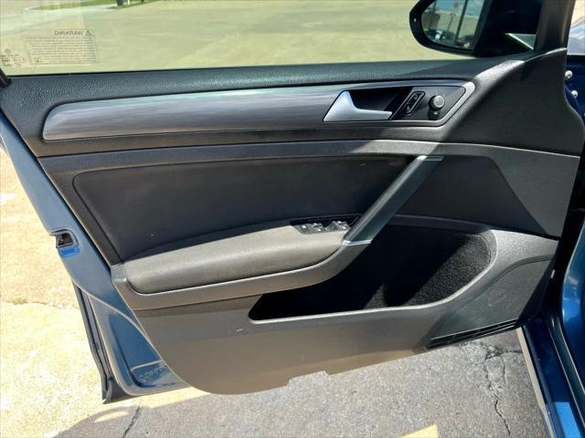 used 2019 Volkswagen Golf SportWagen car, priced at $12,797