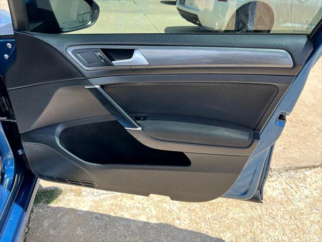 used 2019 Volkswagen Golf SportWagen car, priced at $12,797