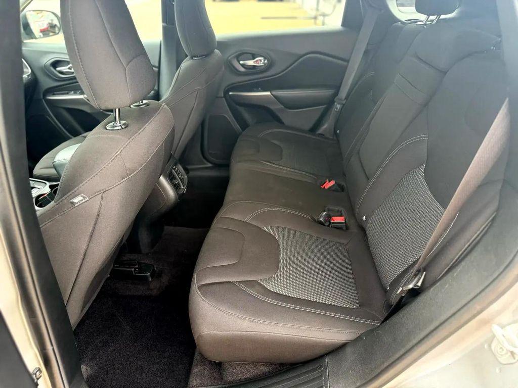 used 2019 Jeep Cherokee car, priced at $11,497