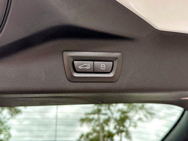 new 2026 BMW X7 car, priced at $103,335