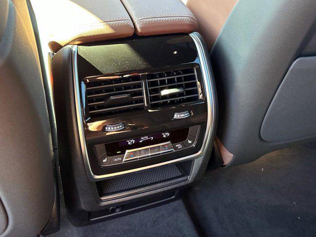 new 2026 BMW X7 car, priced at $98,165
