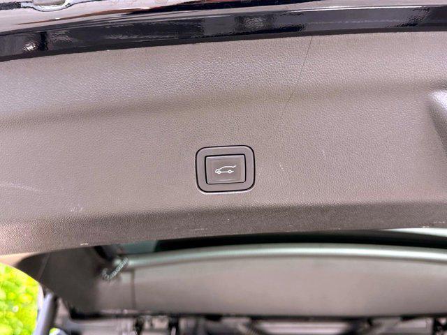 used 2023 GMC Yukon car, priced at $61,987