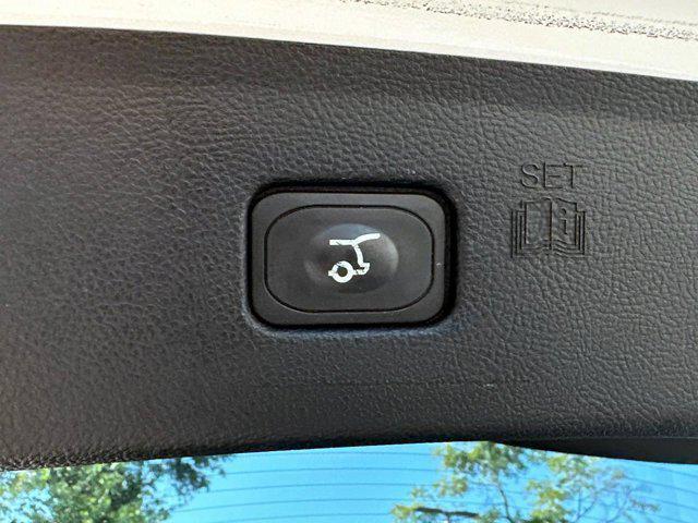 used 2015 Ford Edge car, priced at $12,877