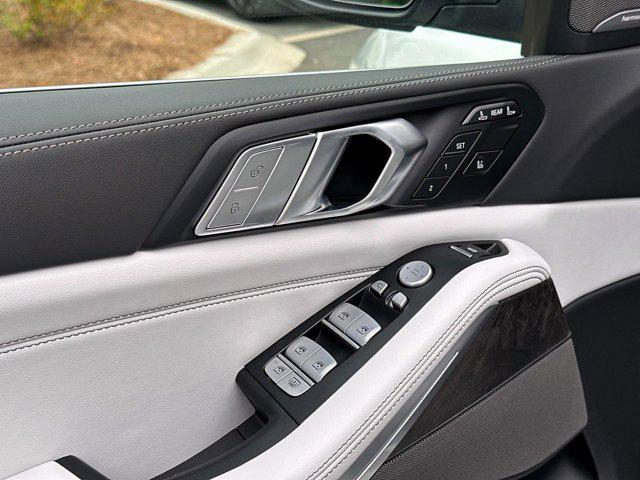 new 2026 BMW X7 car, priced at $96,784