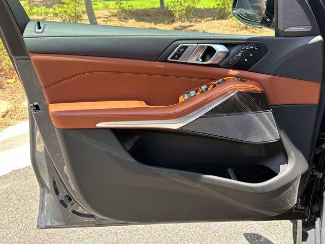 new 2026 BMW X7 car, priced at $123,185