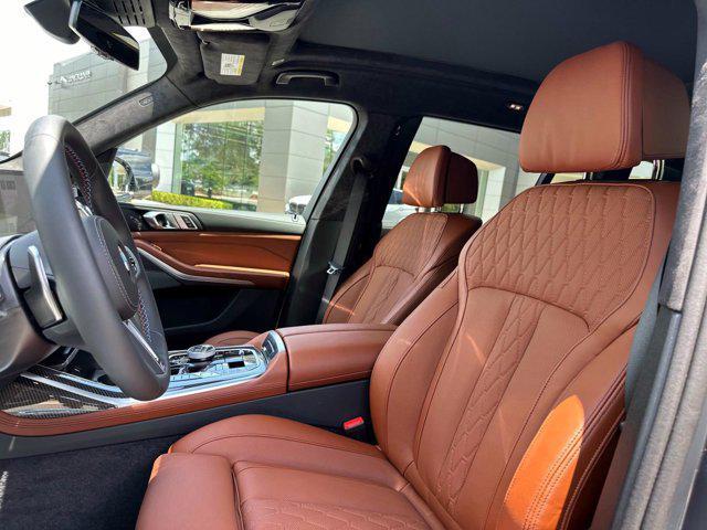 new 2026 BMW X7 car, priced at $123,185