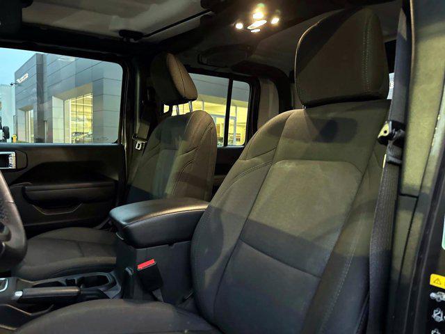 used 2022 Jeep Gladiator car, priced at $33,773