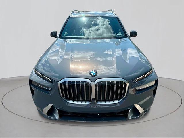 new 2025 BMW X7 car, priced at $100,770