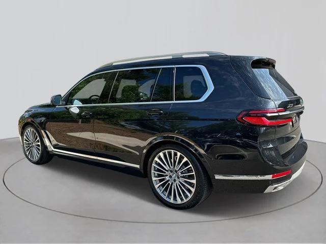 new 2025 BMW X7 car, priced at $95,275