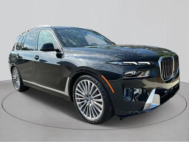 new 2025 BMW X7 car, priced at $95,275