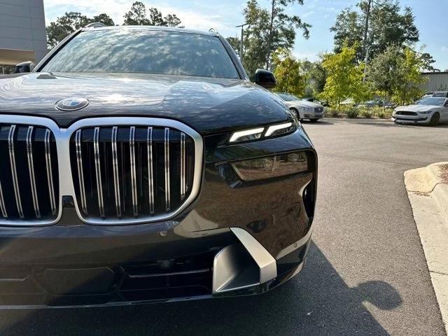 new 2025 BMW X7 car, priced at $95,275