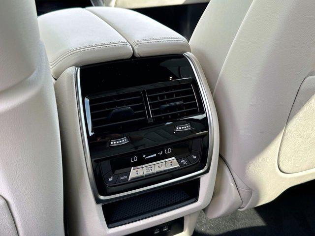 new 2026 BMW X7 car, priced at $124,575