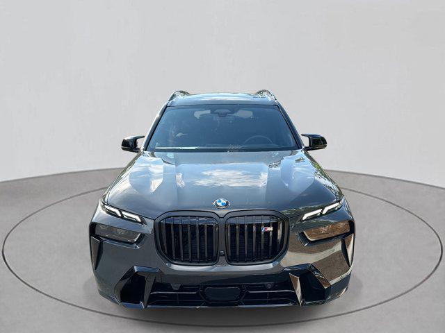 new 2026 BMW X7 car, priced at $122,425
