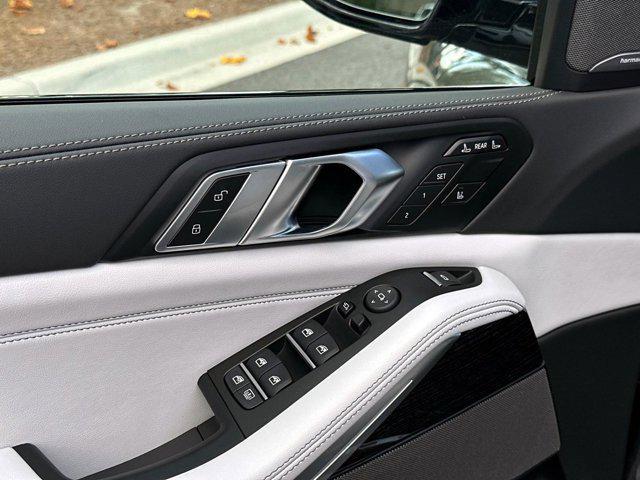 new 2026 BMW X7 car, priced at $102,735