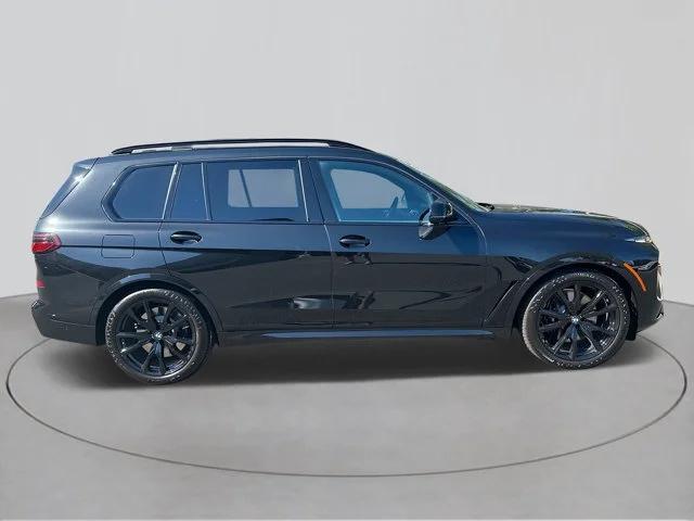 new 2025 BMW X7 car, priced at $123,725