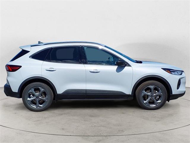 used 2025 Ford Escape car, priced at $30,888