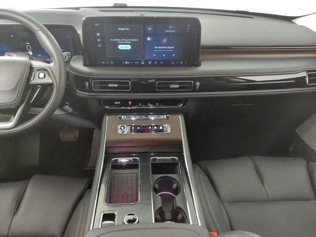 new 2025 Lincoln Aviator car, priced at $77,399