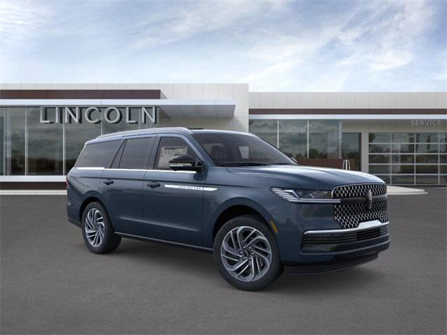 new 2025 Lincoln Navigator car, priced at $102,794