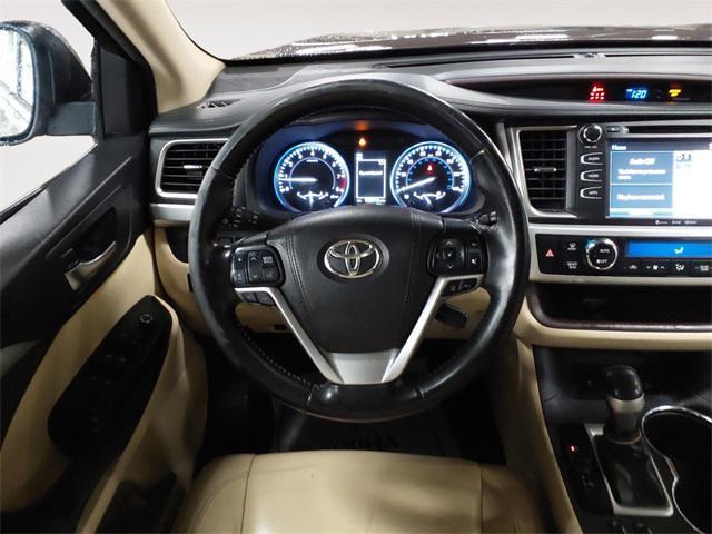 used 2017 Toyota Highlander car, priced at $12,961