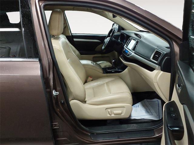 used 2017 Toyota Highlander car, priced at $12,961
