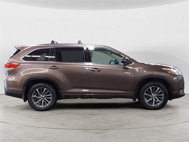 used 2017 Toyota Highlander car, priced at $12,961