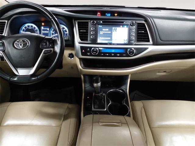 used 2017 Toyota Highlander car, priced at $12,961