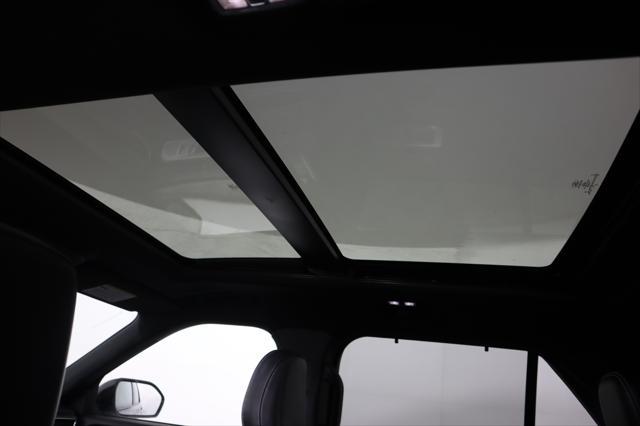 used 2020 Ford Explorer car