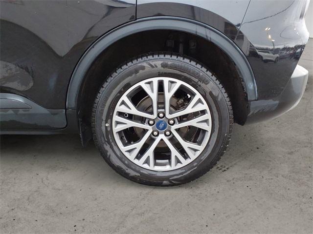 used 2022 Ford Escape car, priced at $25,888