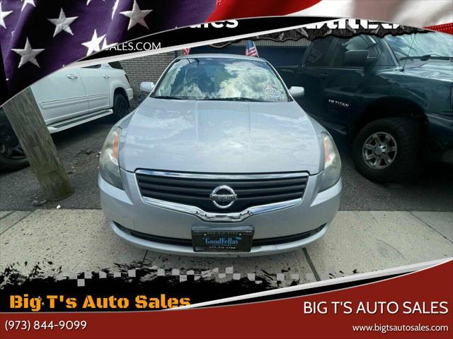 used 2009 Nissan Altima car, priced at $7,999