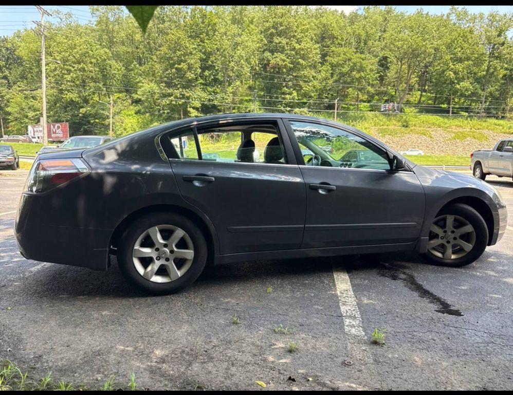 used 2009 Nissan Altima car, priced at $5,999