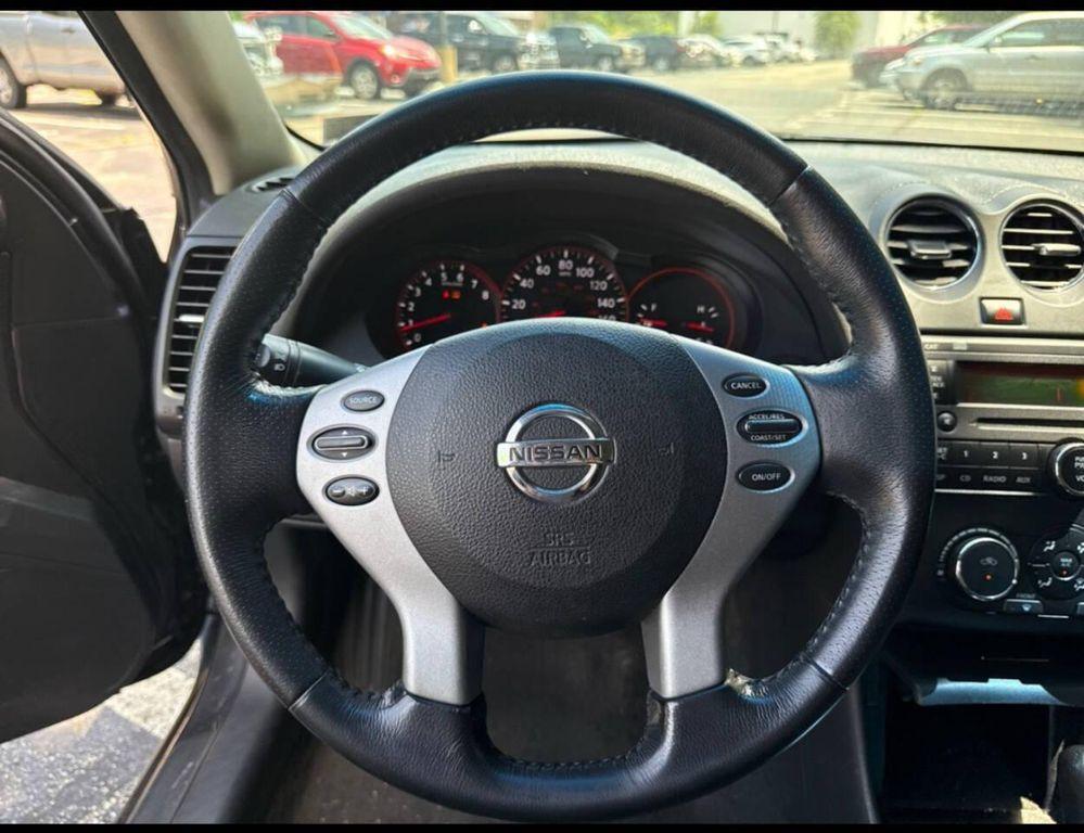 used 2009 Nissan Altima car, priced at $5,999