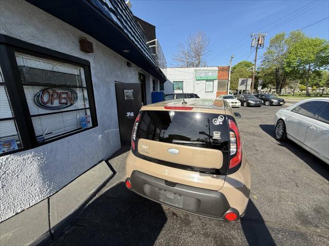 used 2014 Kia Soul car, priced at $8,999