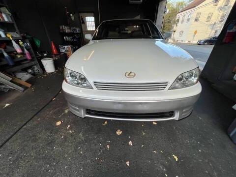 used 1993 Lexus ES 300 car, priced at $9,999